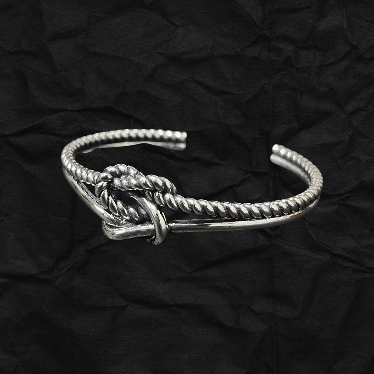 Double Knots Bangle 雙層繩結手鐲