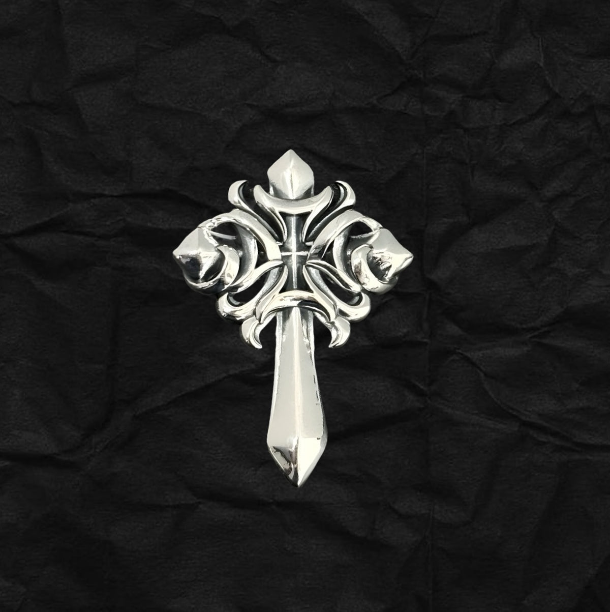 Flame Cross Pendant 火焰十字架吊墜
