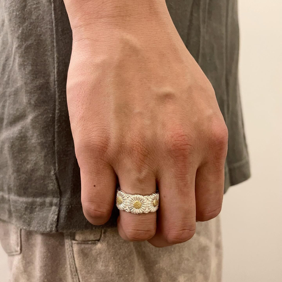 Daisy Ring 拋光雛菊戒指