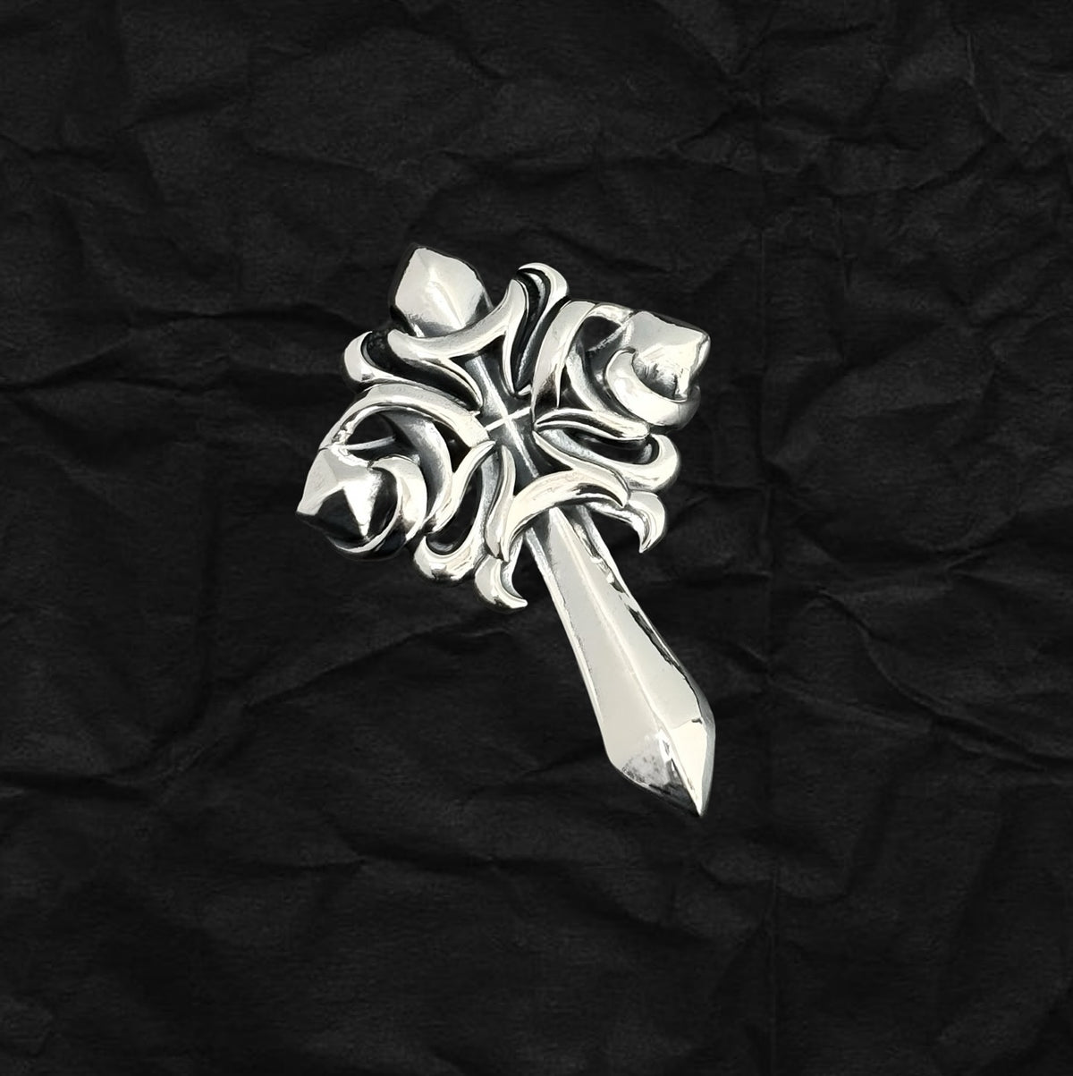 Flame Cross Pendant 火焰十字架吊墜