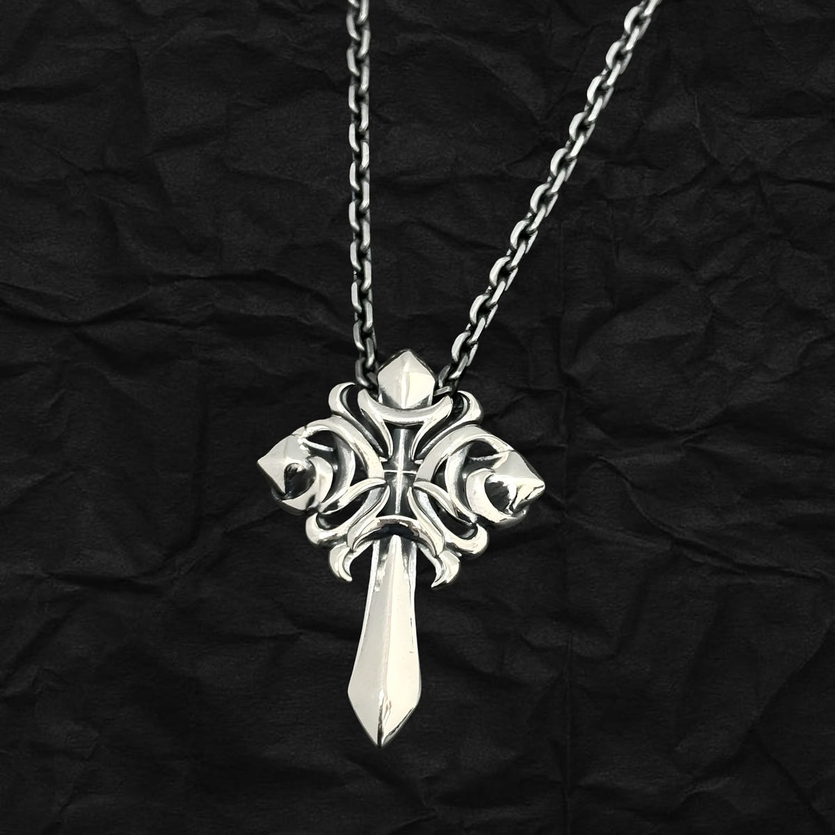 Flame Cross Pendant 火焰十字架吊墜