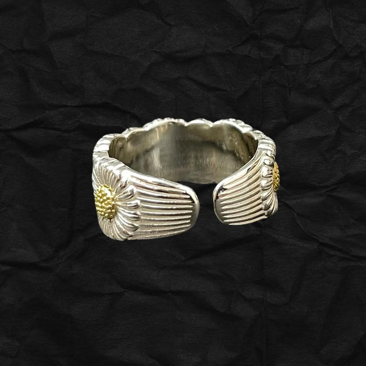 Daisy Ring 拋光雛菊戒指