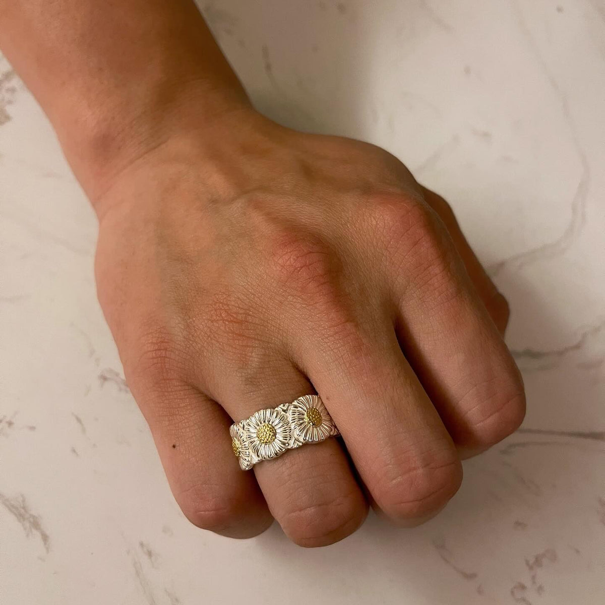 Daisy Ring 拋光雛菊戒指