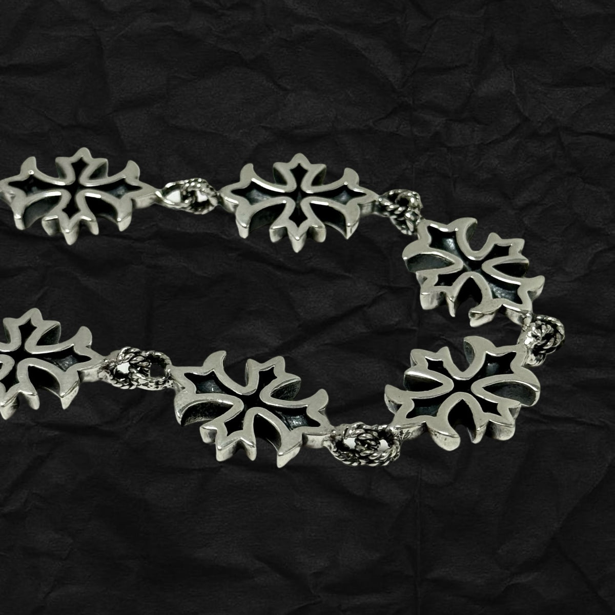 Floral Cross Bracelet 十字花OT扣手鏈
