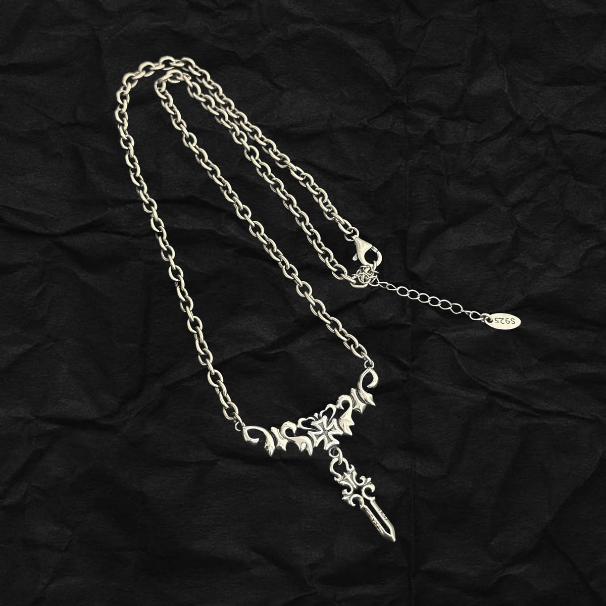 Fiery Dagger Necklace 火焰聖劍頸鏈