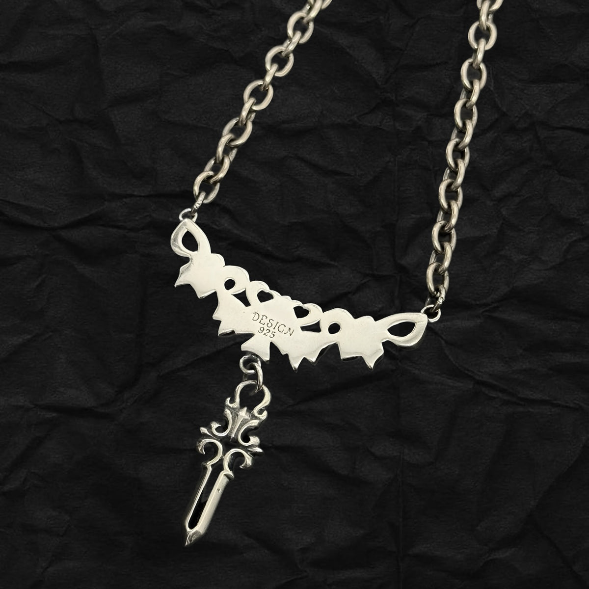 Fiery Dagger Necklace 火焰聖劍頸鏈