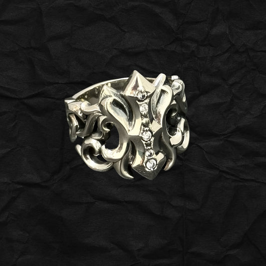 Gothic Thorn Vine Ring 荊棘藤蔓鋯石戒指
