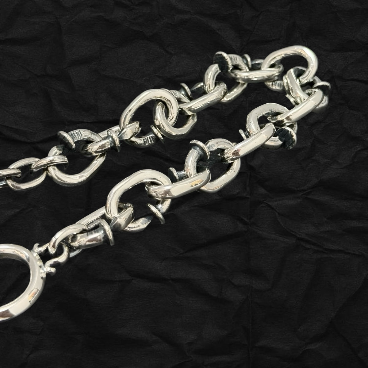 Chunky Nails Bracelet 堅韌釘子之鏈