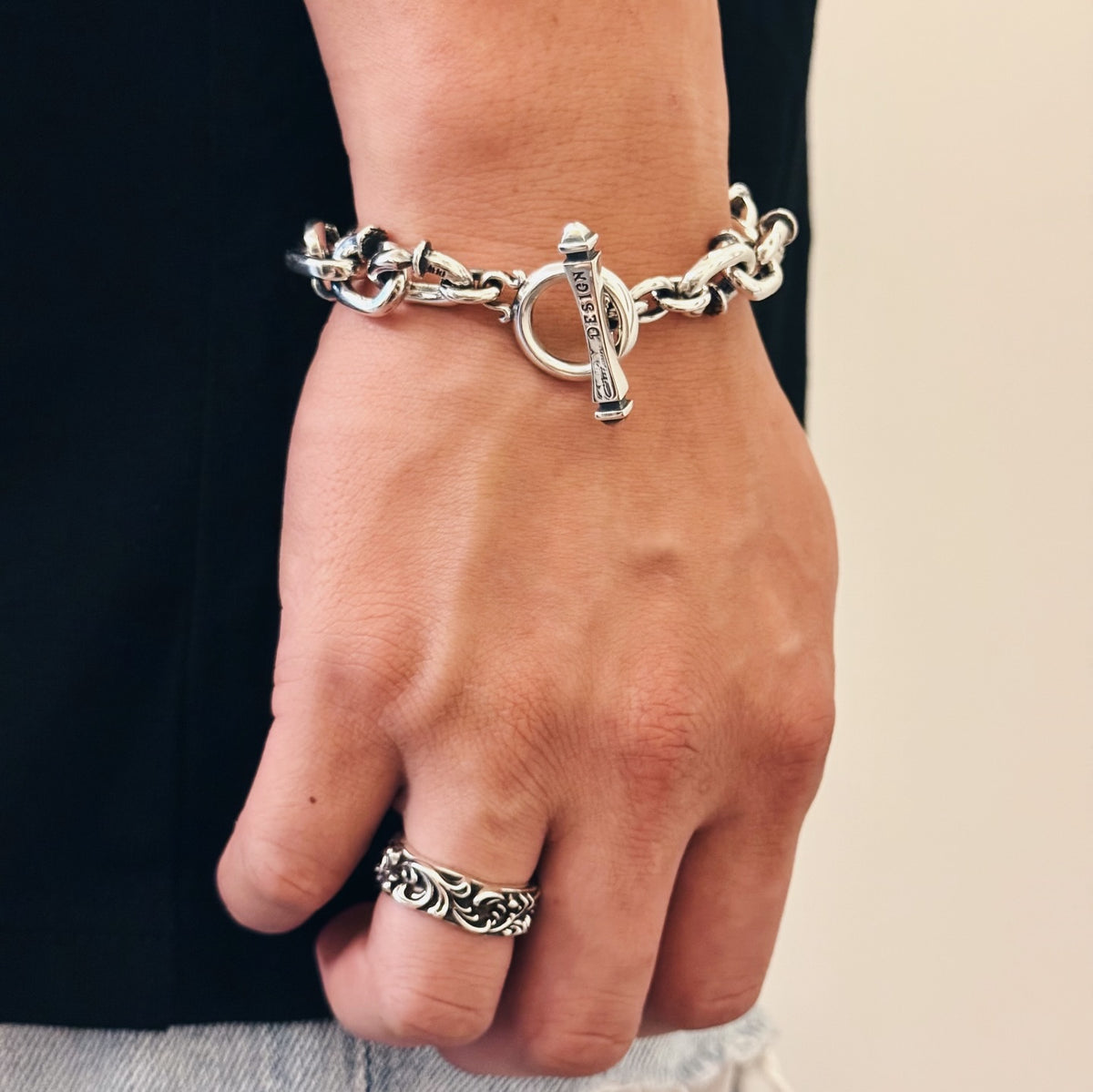 Chunky Nails Bracelet 堅韌釘子之鏈
