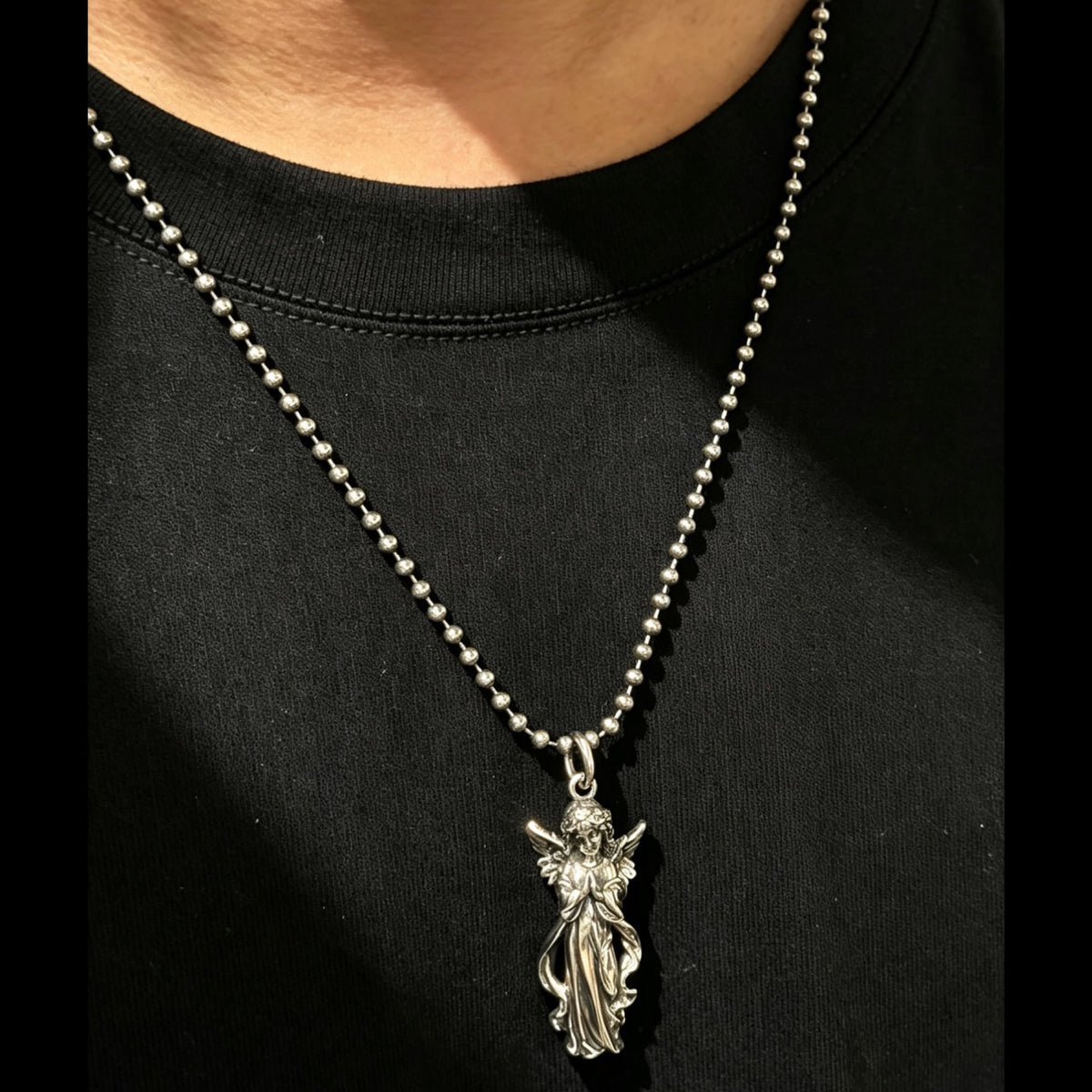 Praying Angel Pendant 祈禱天使吊墜