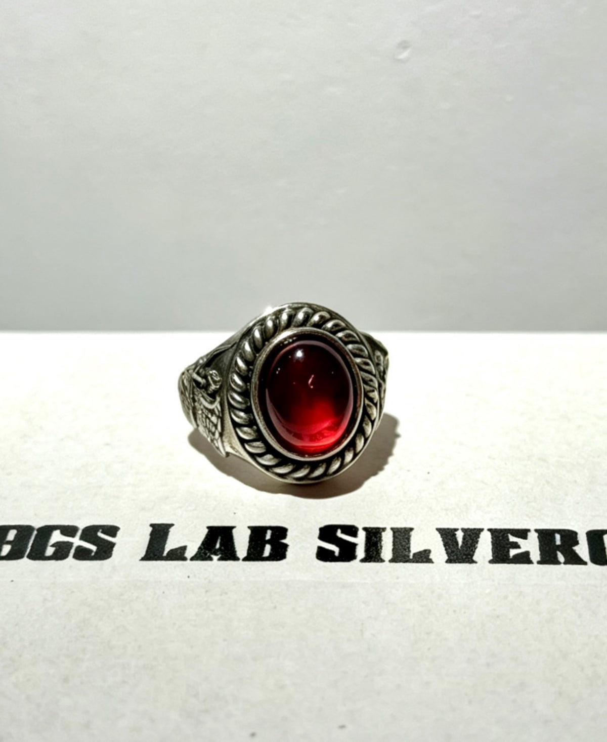 Red Garnet Angel Ring 石榴石天使戒指