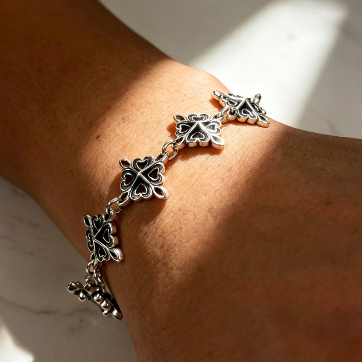 Clover Cross Bracelet 四葉草十字花手鏈