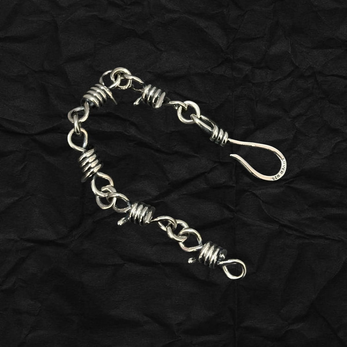 Chunky Thorn Bracelet 荊棘繩結粗手鏈