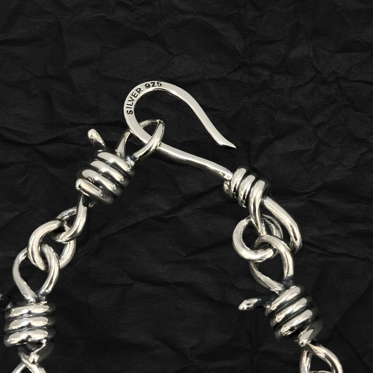 Chunky Thorn Bracelet 荊棘繩結粗手鏈